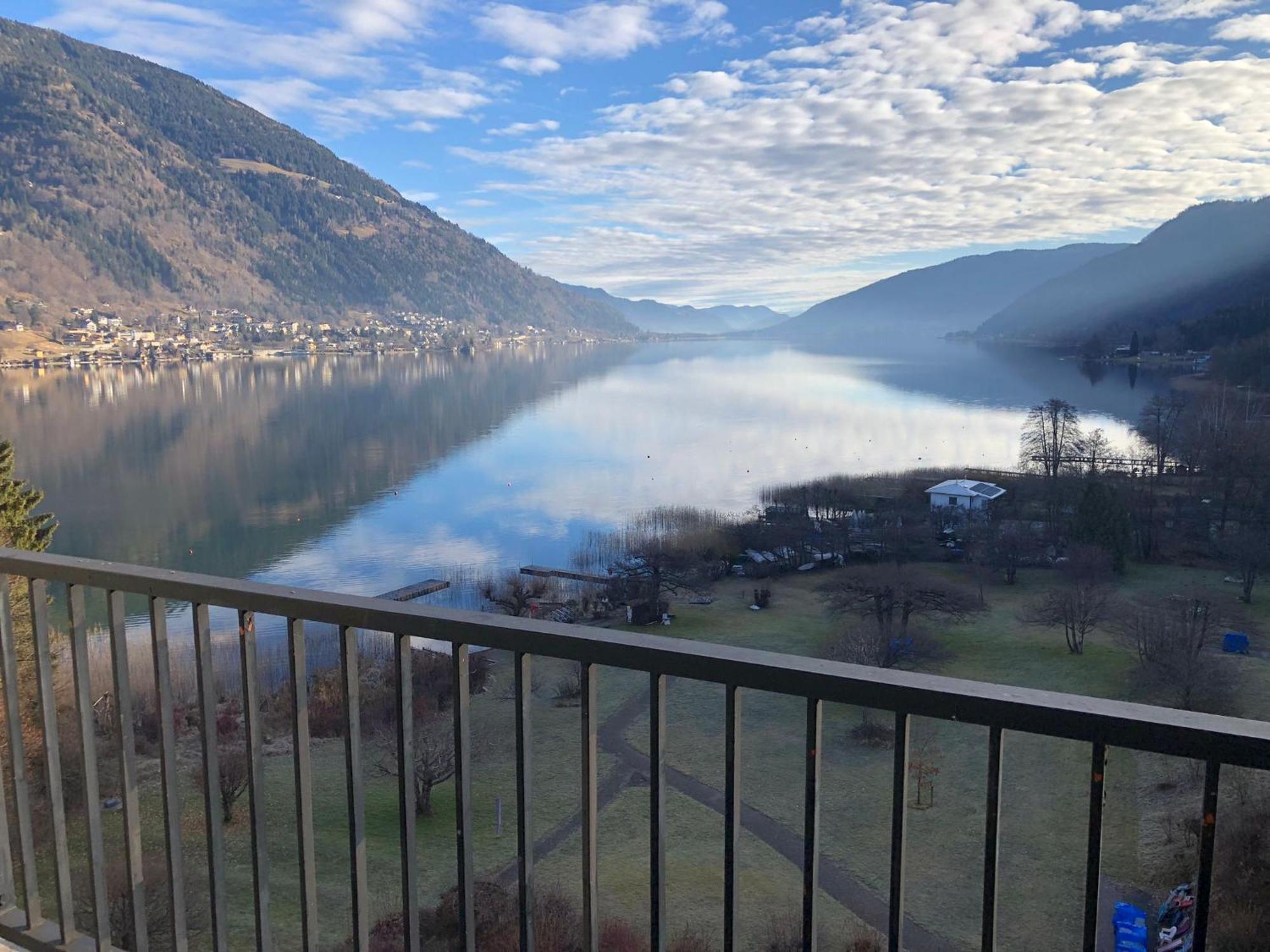 Appartement Mit Seeblick Am Ossiacher See فيلاخ المظهر الخارجي الصورة