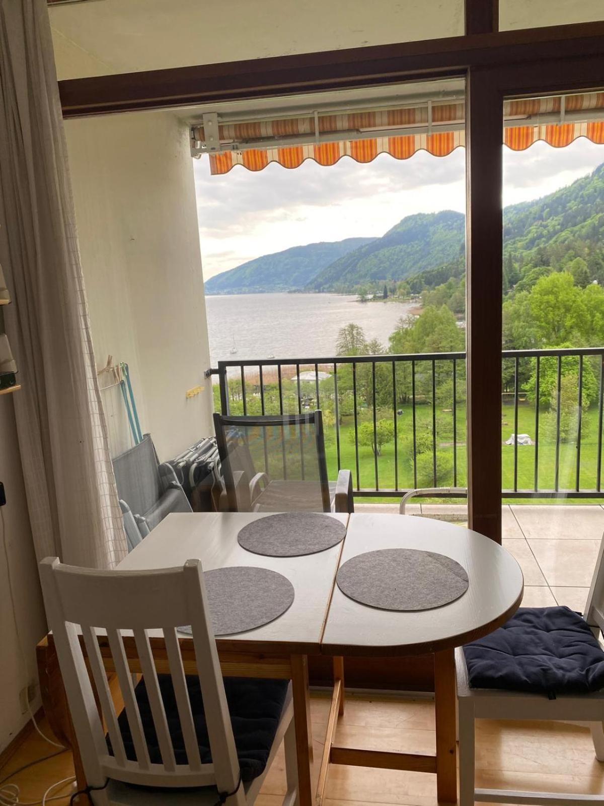 Appartement Mit Seeblick Am Ossiacher See فيلاخ المظهر الخارجي الصورة